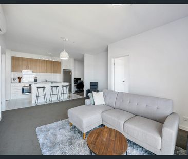 Stylish 2-bedroom apartment in heart of Tonsley Village - Photo 1