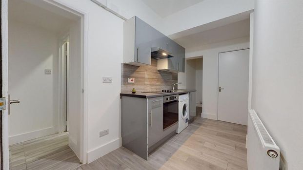 1 bedroom property to rent - Photo 1