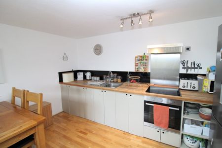 Sillwood Place - Photo 5