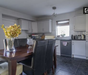 Room for rent in 2-bedroom house in Clonsilla, Dublin - Photo 6