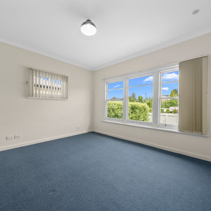 Ideal location with flexibility - Photo 1