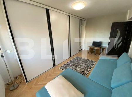 Apartament 2 camere, decomandat, 56mp, parcare, zona UMF - Photo 4