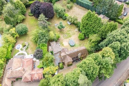 5 bedroom detached house to rent - Photo 3