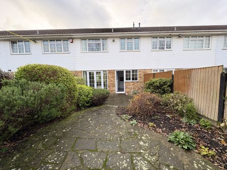 Fairthorne Gardens, Alverstoke, Gosport, Hampshire, PO12 - Photo 4