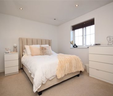 95, Dunlop Avenue, Leeds, West Yorkshire, LS12 6LE - Photo 3