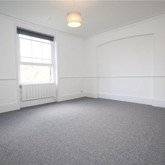 Blakesley Avenue, Ealing, London, UK, W5 2DN - Photo 1