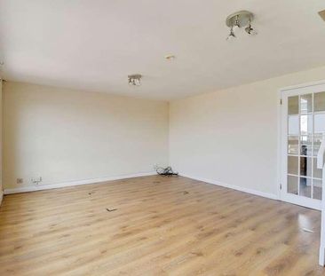 Manor Road, Benfleet, SS7 - Photo 3