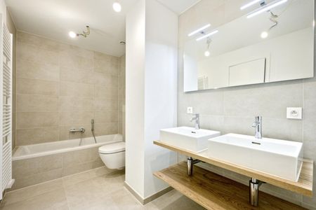 Fort-Jaco, très bel appartement RDC, 3 ch dans immeuble neuf - Photo 2