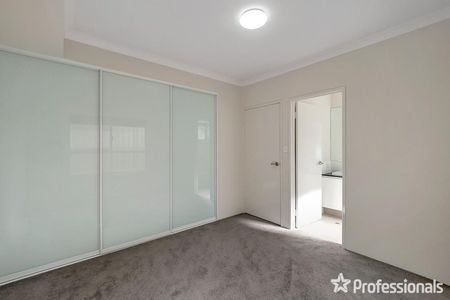 Modern Villa in Pearsall! - Photo 3