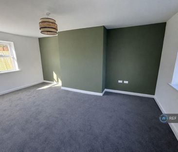 3 bedroom terraced house to rent - Photo 2