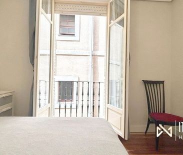 Piso de alquiler en Kale Barria, Casco Viejo - Photo 2