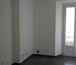 Location Appartement 2 pièces 29m² LA CADIERE D AZUR 83740 - Photo 3