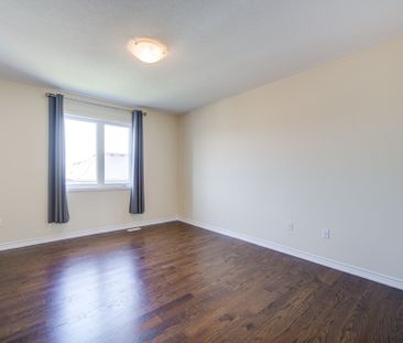 For Lease - 396 Thomas Phillips Drive, Aurora, Ontario - Photo 4