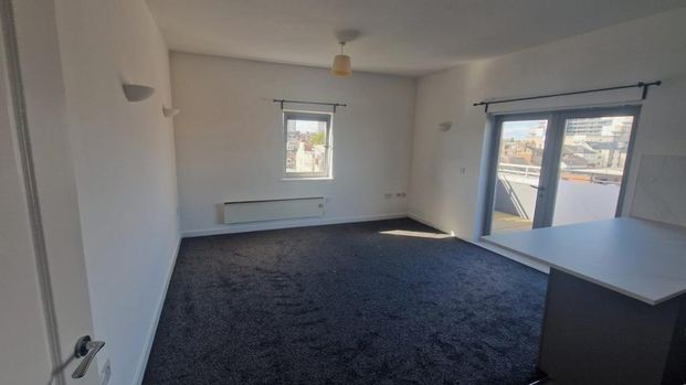 2 bedroom flat to rent - Photo 1