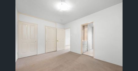 Stylish One-Bedroom Apartment in the Heart of Coorparoo - Photo 5