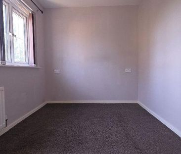 2 bedroom semi-detached house to rent - Photo 3