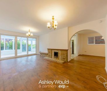 4 bedroom detached house to rent - Photo 3