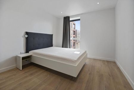 3 bedroom flat to rent - Photo 2