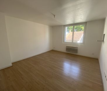Location Appartement 4 pièces 64m² TOULOUSE 31400 - Photo 3