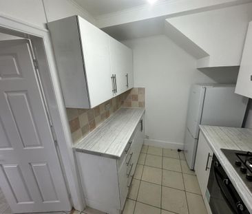 Seddon Avenue, Manchester, M18 - Photo 4