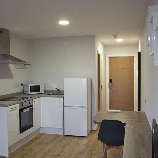 Studio to rent - Photo 1