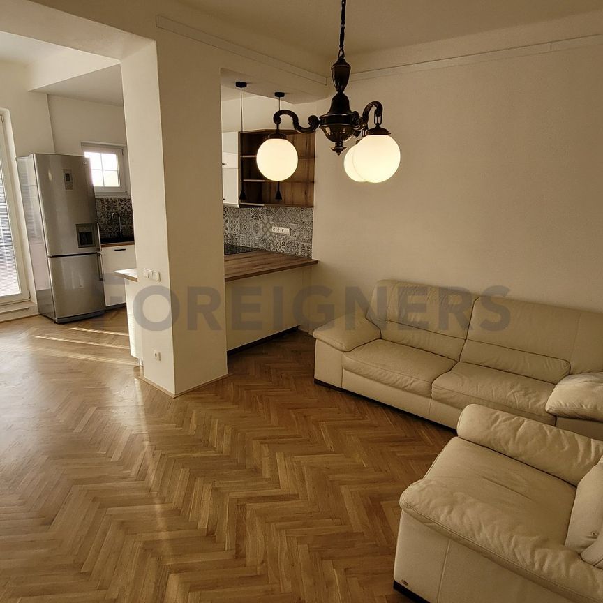 Apartment for rent, 3+kk - 2 bedrooms, 70m - Photo 1