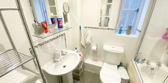 2 bedroom house to rent Dandridge Court, Grange Farm, Milton Keynes, Buckinghamshire, MK8 - Photo 3