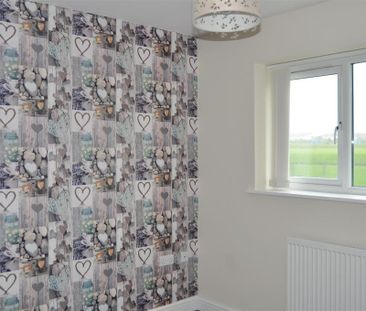 3 bedroom semi-detached house to rent - Photo 3
