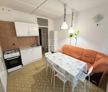 Kiadó átlagos állapotú panel lakás - Székesfehérvár - Photo 5