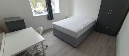 26 (STUDENT House Share - Inc. BILLS) Bertram Street, Splott, Cardiff, CF241NX - Photo 2
