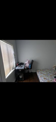 For Lease - 5 Exhibition Crescent, Brampton, Ontario - Photo 3