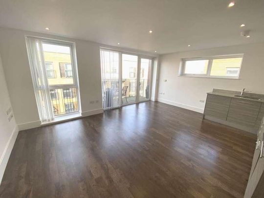 Letchworth Road, Stanmore, HA7 - Photo 1