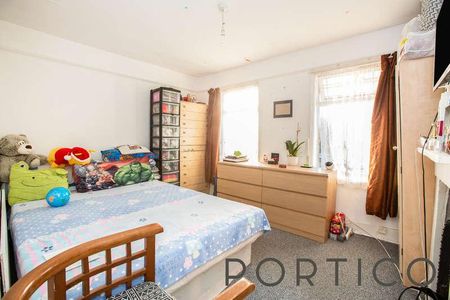 Croydon Road | Canning Town |, E13 - Photo 3