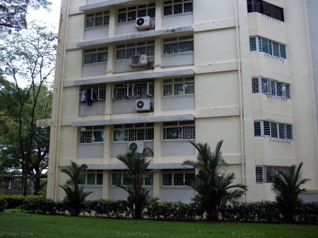 Blk 200 Boon Lay Gardens (Jurong West), HDB 5 Rooms - For Rent - Photo 2