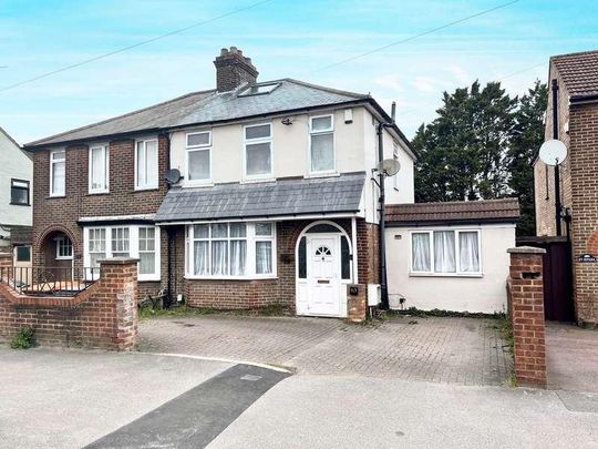 Houghton Road, Dunstable, LU5 - Photo 1