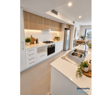 Modern Apartment Living with Resort-Style Amenities - Photo 5