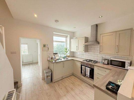 2 bedroom terraced house to rent - Photo 1