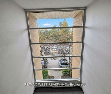 Condo Townhouse For Lease | W8137904 - Photo 1