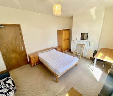 3 bedroom house to rent - Photo 2