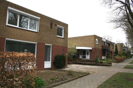 Te huur: Huis Van Akenstraat 10 in Geleen - Photo 2