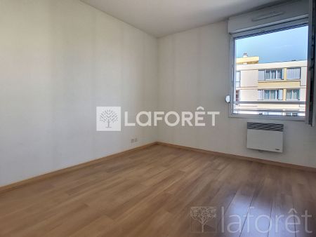 Location Appartement 3 pièces 67m² - Photo 4