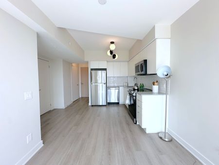 For Lease - 3385 Dundas Street Unit# 623, Toronto, Ontario - Photo 4