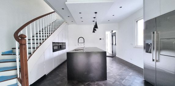 Magnifique maison entièrement rénovée de 6 pièces - Photo 2