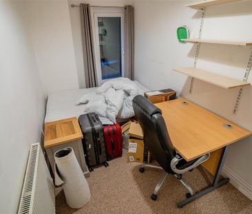 4 bedroom house to rent - Photo 3