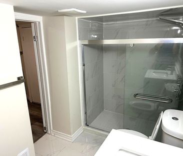 For Lease - 3266 MINTWOOD Circle Unit# STUDIO BASEMENT, Oakville, O... - Photo 5