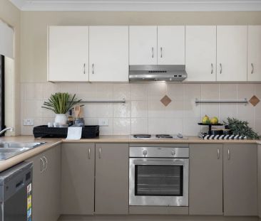 The Perfect Balance Of Lifestyle And Convenience - Photo 5