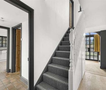 Epping Upland, CM16 - Photo 5