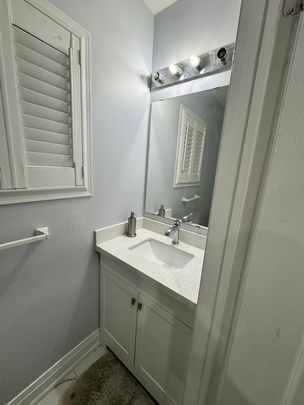 For Lease - 35 Applegrove Court Unit# Main, Brampton, Ontario - Photo 1