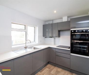 2 bedroom detached bungalow to rent - Photo 4