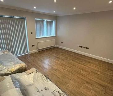 Whytecroft, Hounslow, TW5 - Photo 3